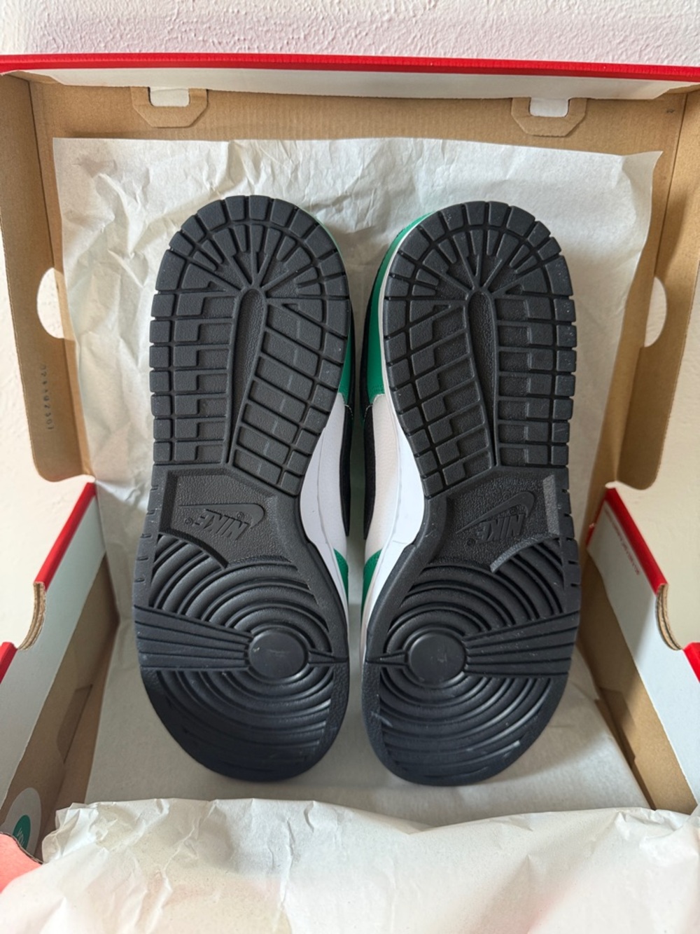 Nike Dunk Low Celtics Low-Top Sneakers in Green, White & Black - Picture 6 of 14